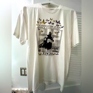 Kobe & Gianna Bryant Memorial Men’s Large T Shirt
